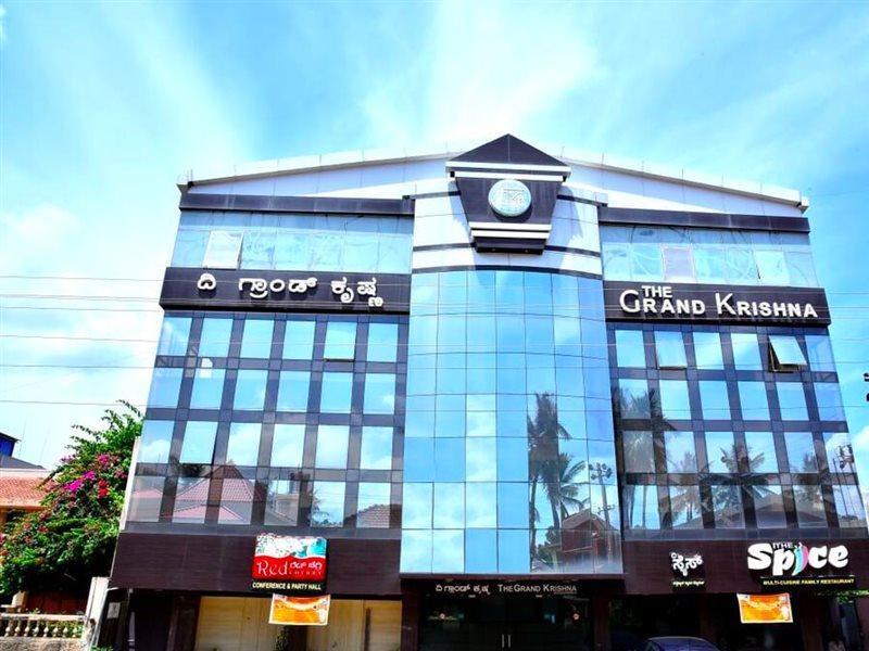 The Grand Krishna Luxury Hotel Chikmagalūr Dış mekan fotoğraf