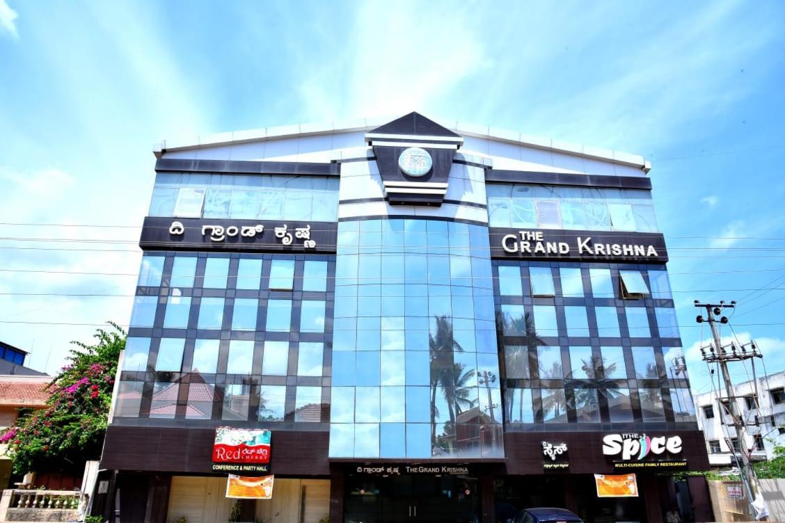 The Grand Krishna Luxury Hotel Chikmagalūr Dış mekan fotoğraf